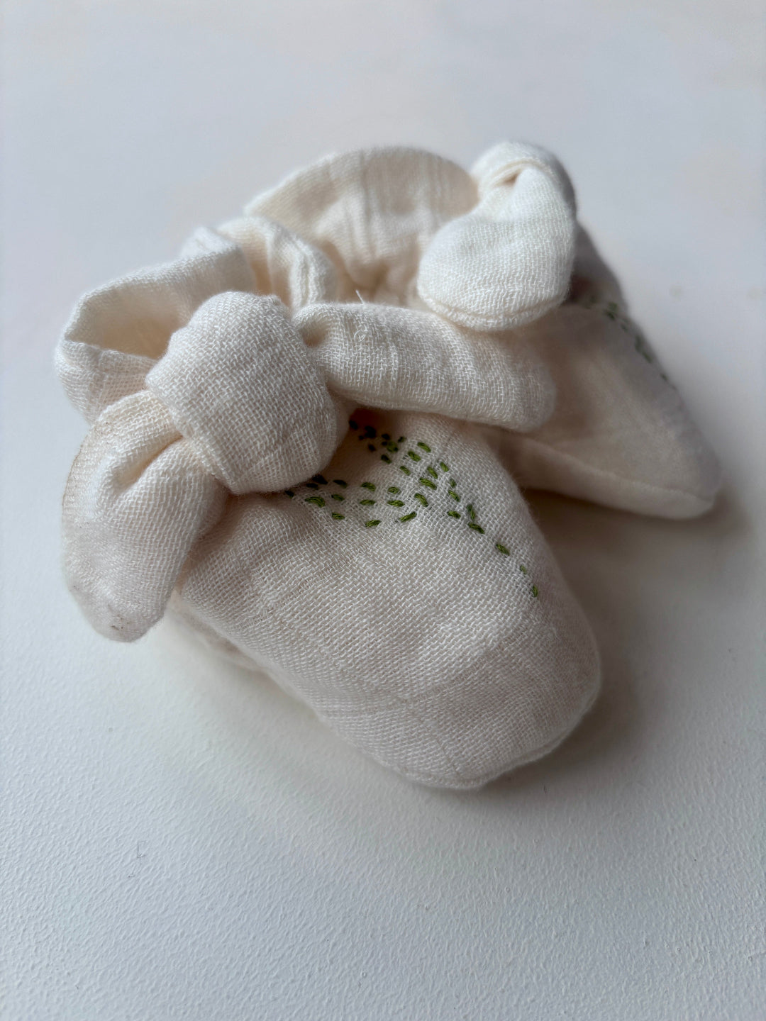 baby knot tie booties
